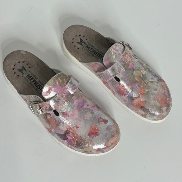 Mephisto Floral Mules with White Soles - Picture 10 of 10